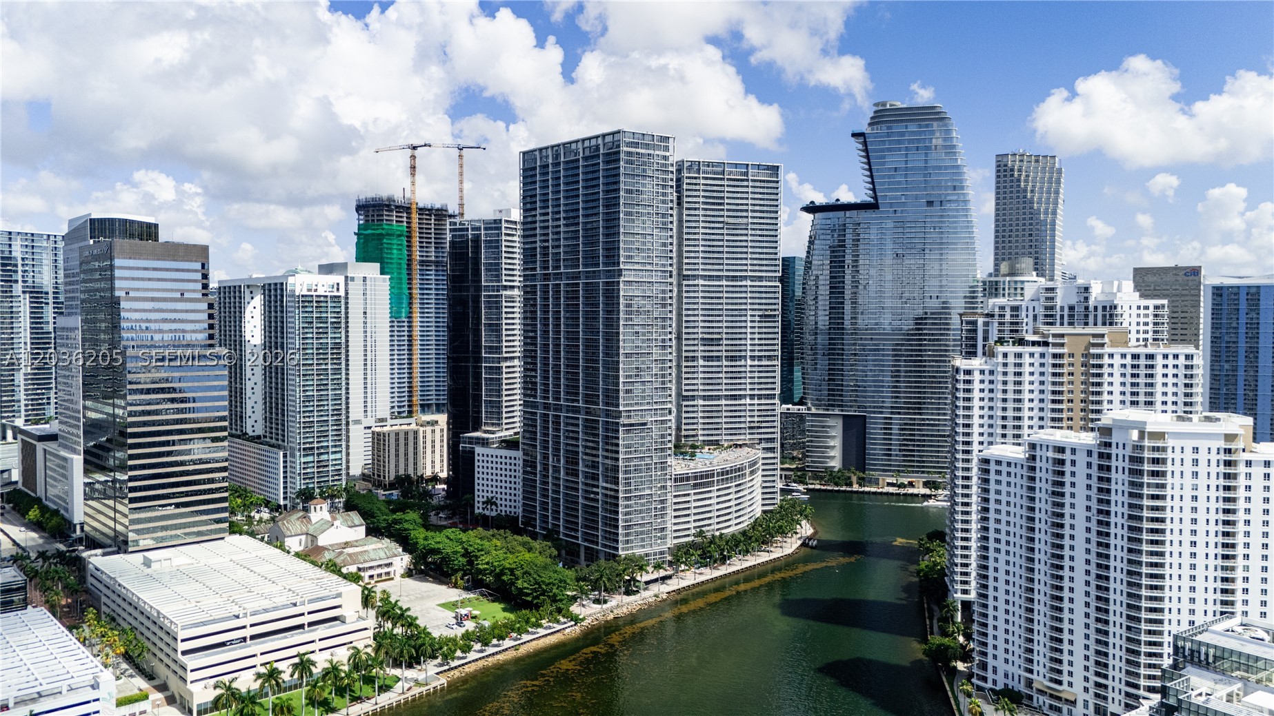 465 Brickell Ave #2101 Miami, FL 33131