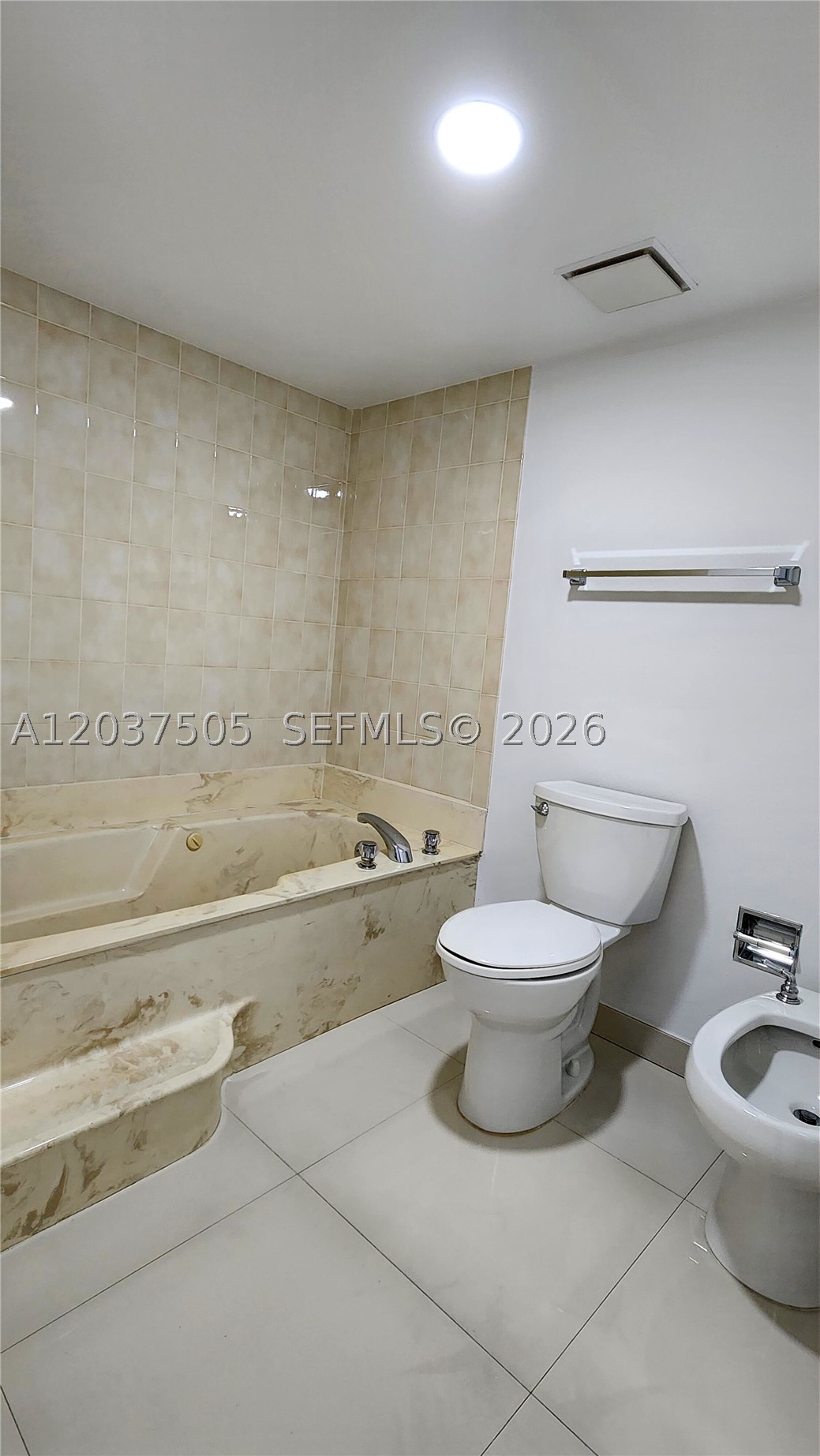image Brickell Key One9