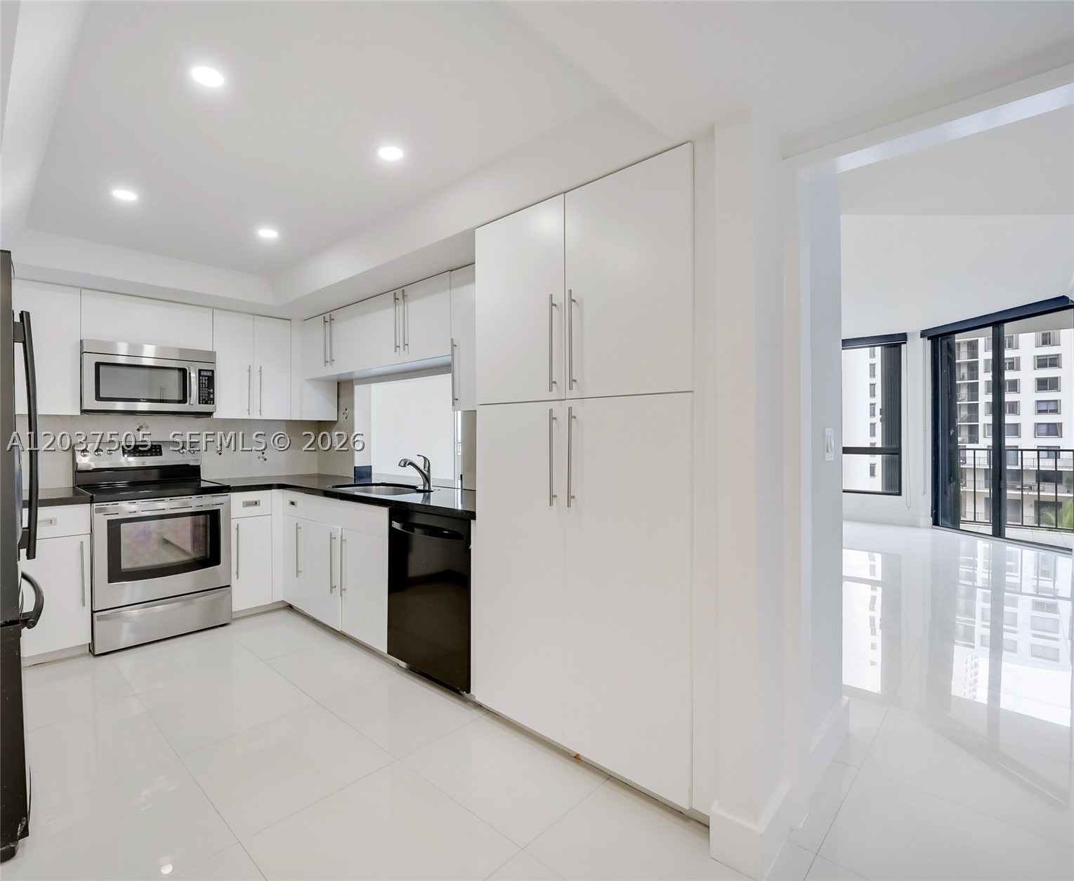 image Brickell Key One4