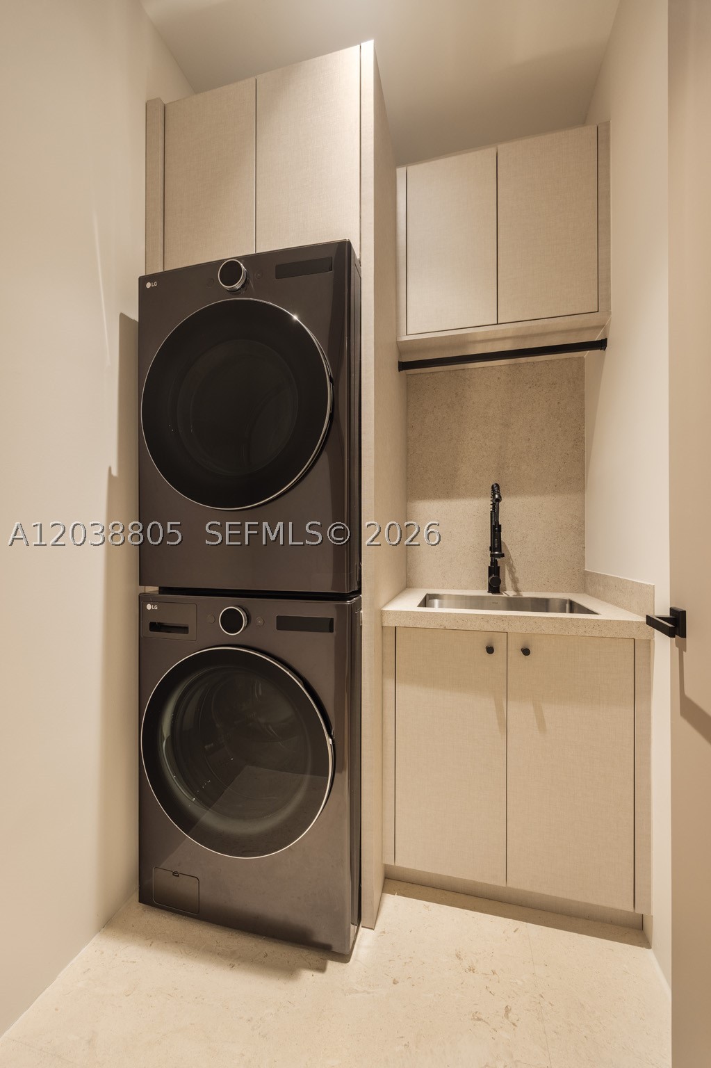 3144 Elizabeth St Coconut Grove, FL 33133