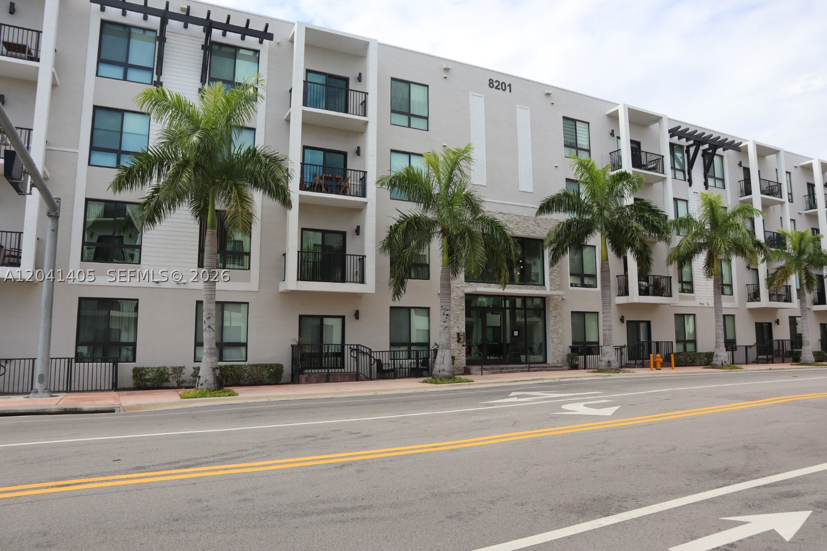 8201 NW 41st St #D-402