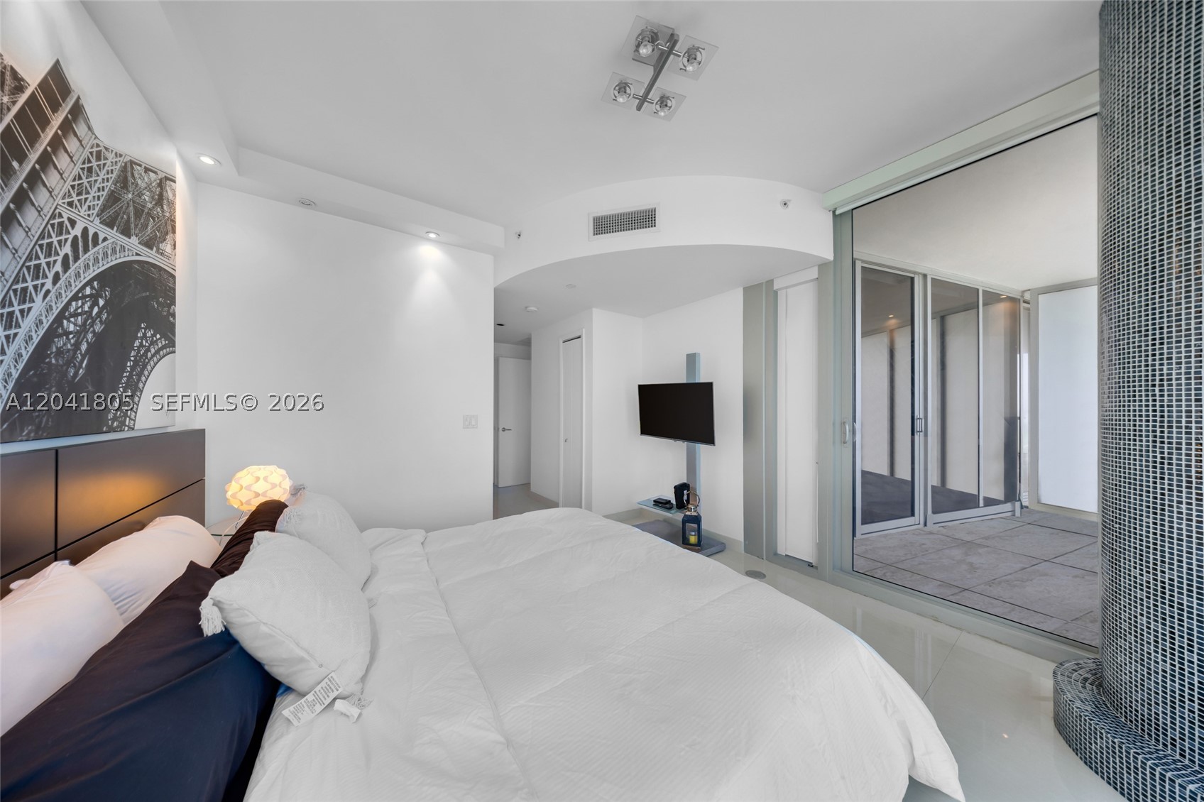 17121 Collins Ave #1406 Sunny Isles Beach, FL 33160
