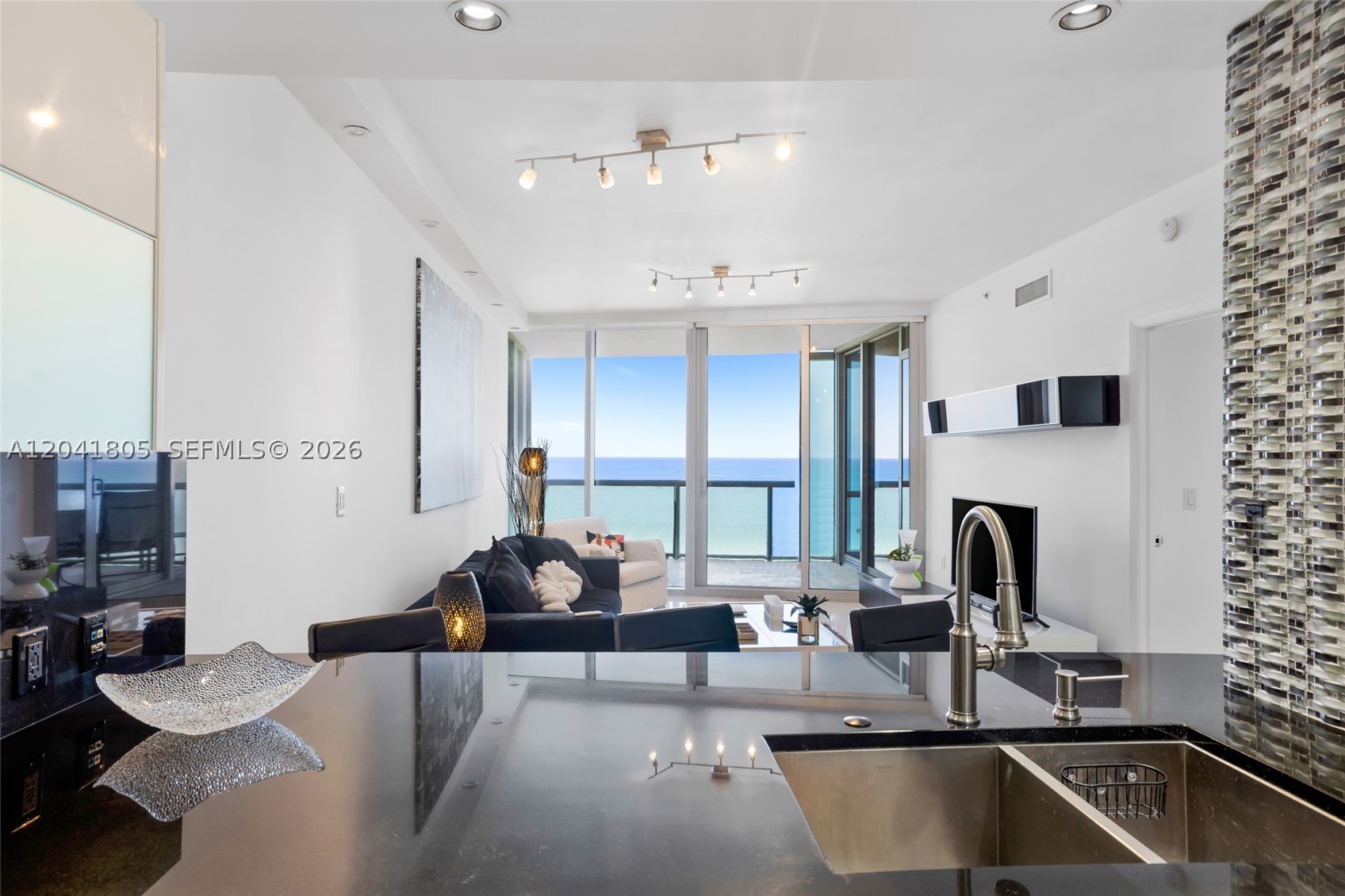 17121 Collins Ave #1406 Sunny Isles Beach, FL 33160