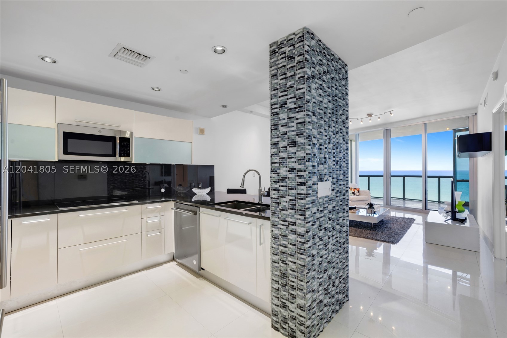 17121 Collins Ave #1406 Sunny Isles Beach, FL 33160