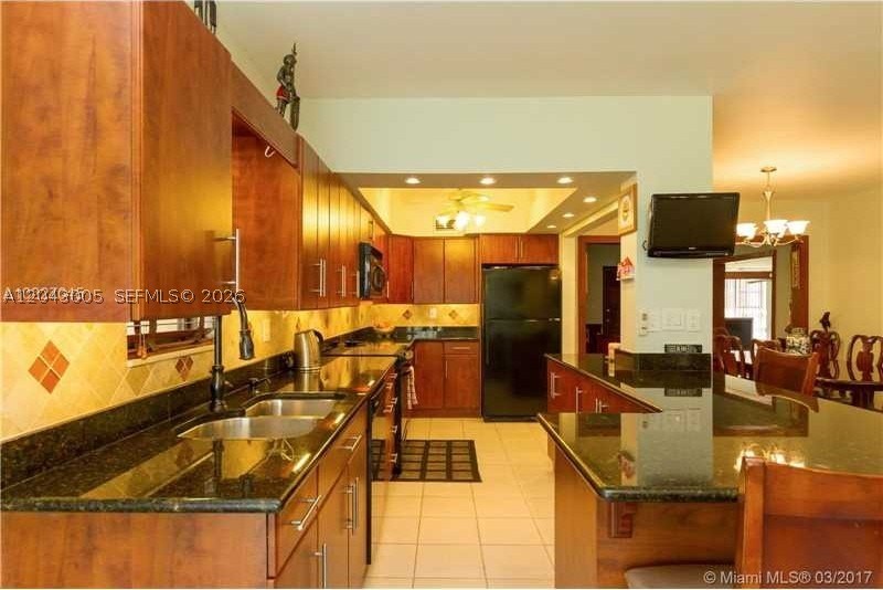 5931 SW 46th St Miami, FL 33155