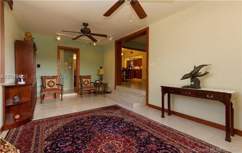 5931 SW 46th St Miami, FL 33155