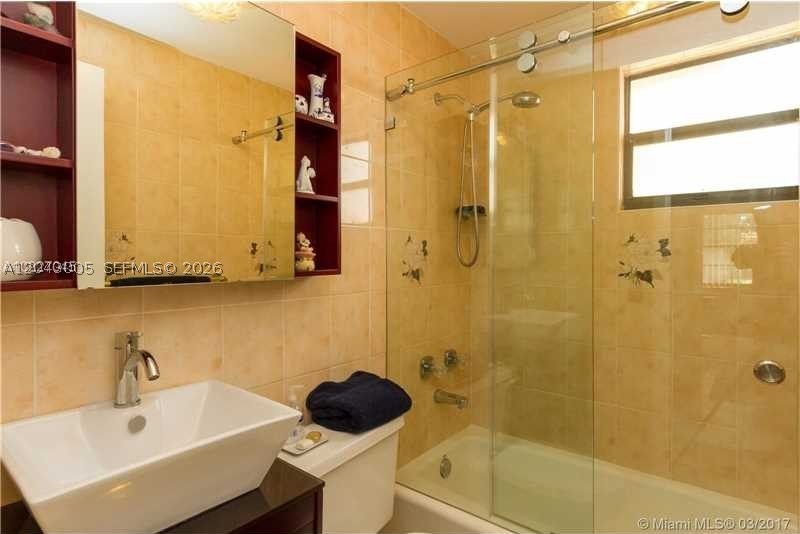 5931 SW 46th St Miami, FL 33155