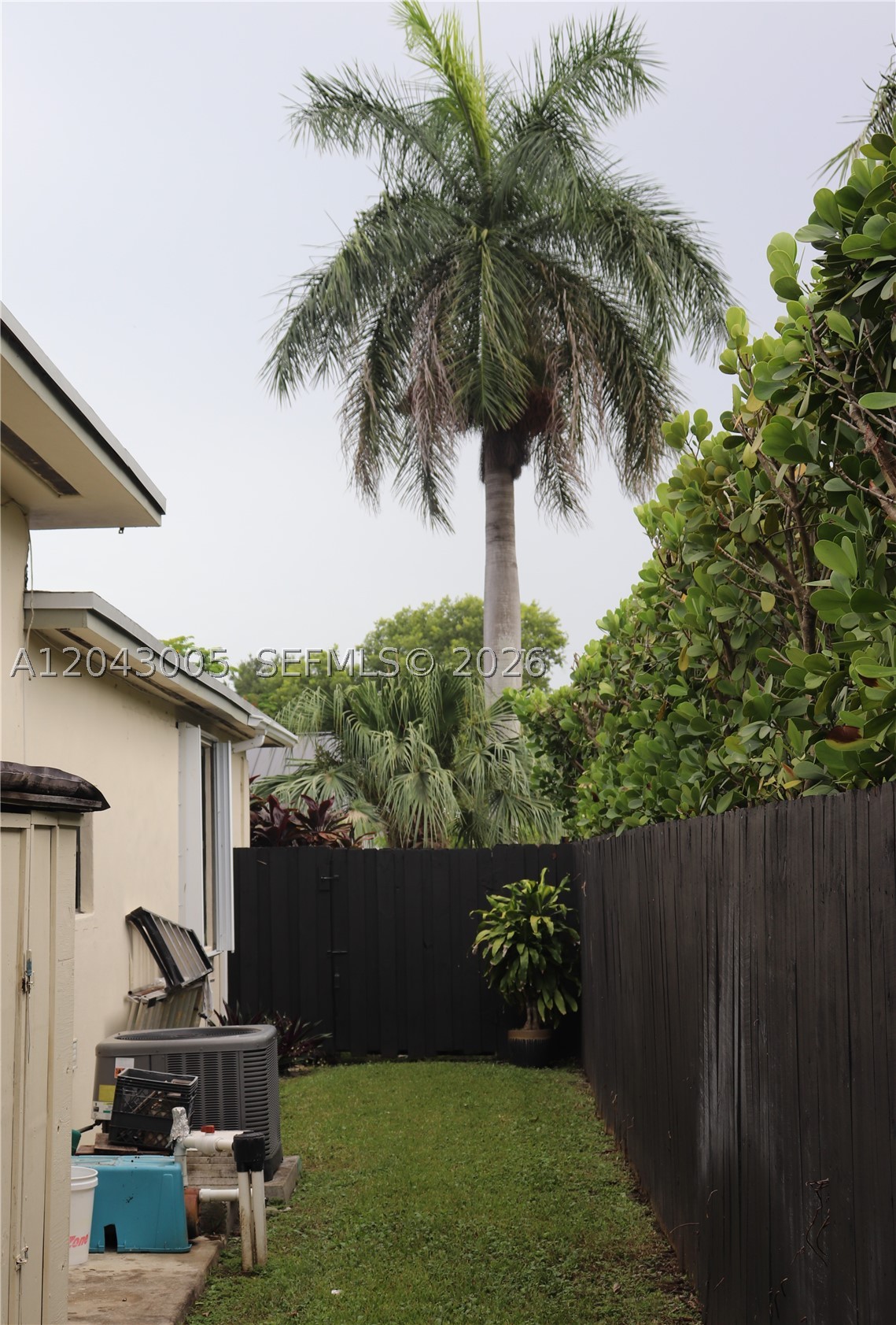 5931 SW 46th St Miami, FL 33155