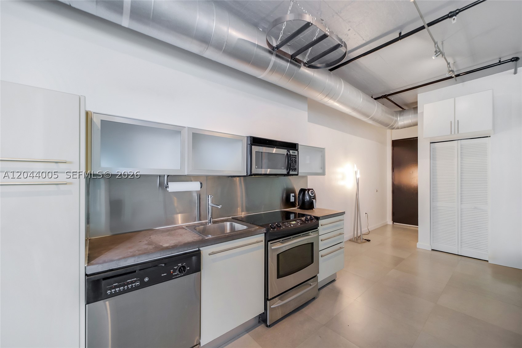 1700 Meridian Ave #310