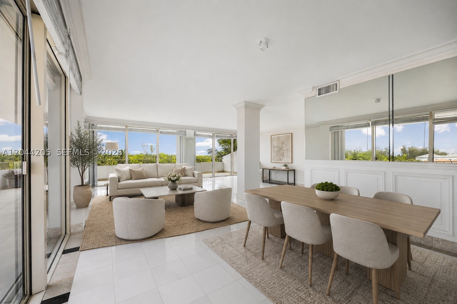 image Commodore Club West2