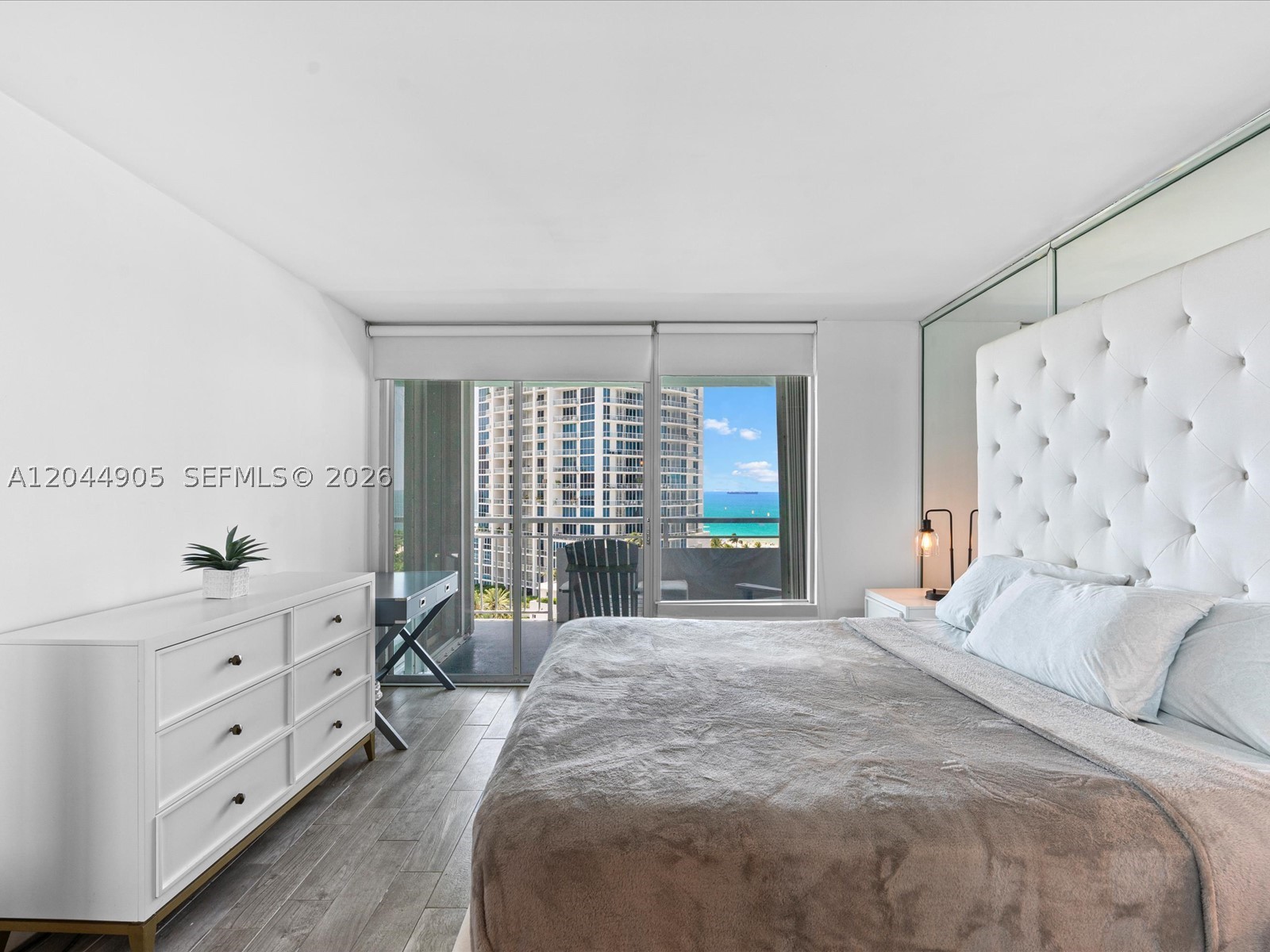 400 S Pointe Dr #1102 Miami Beach, FL 33139