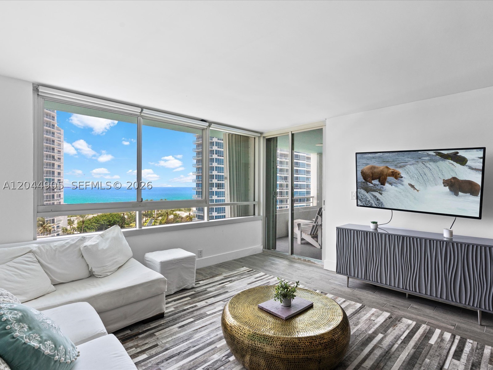 400 S Pointe Dr #1102 Miami Beach, FL 33139