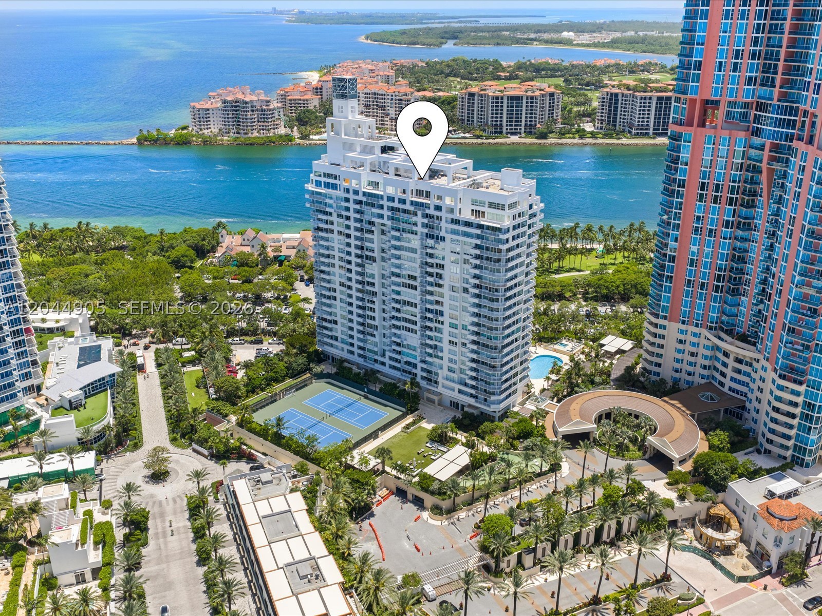 400 S Pointe Dr #1102 Miami Beach, FL 33139