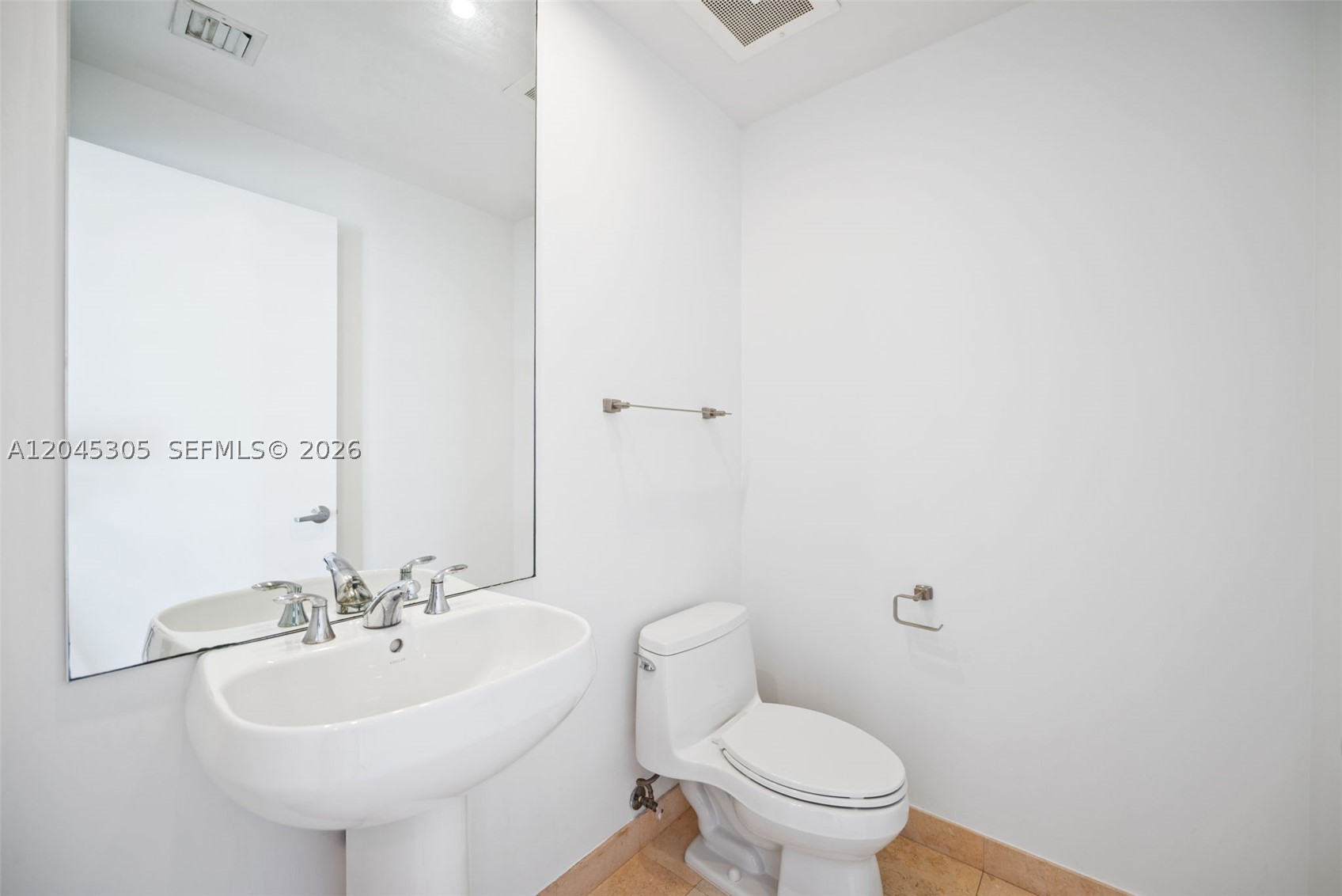 1050 Brickell Ave #3314 Miami, FL 33131