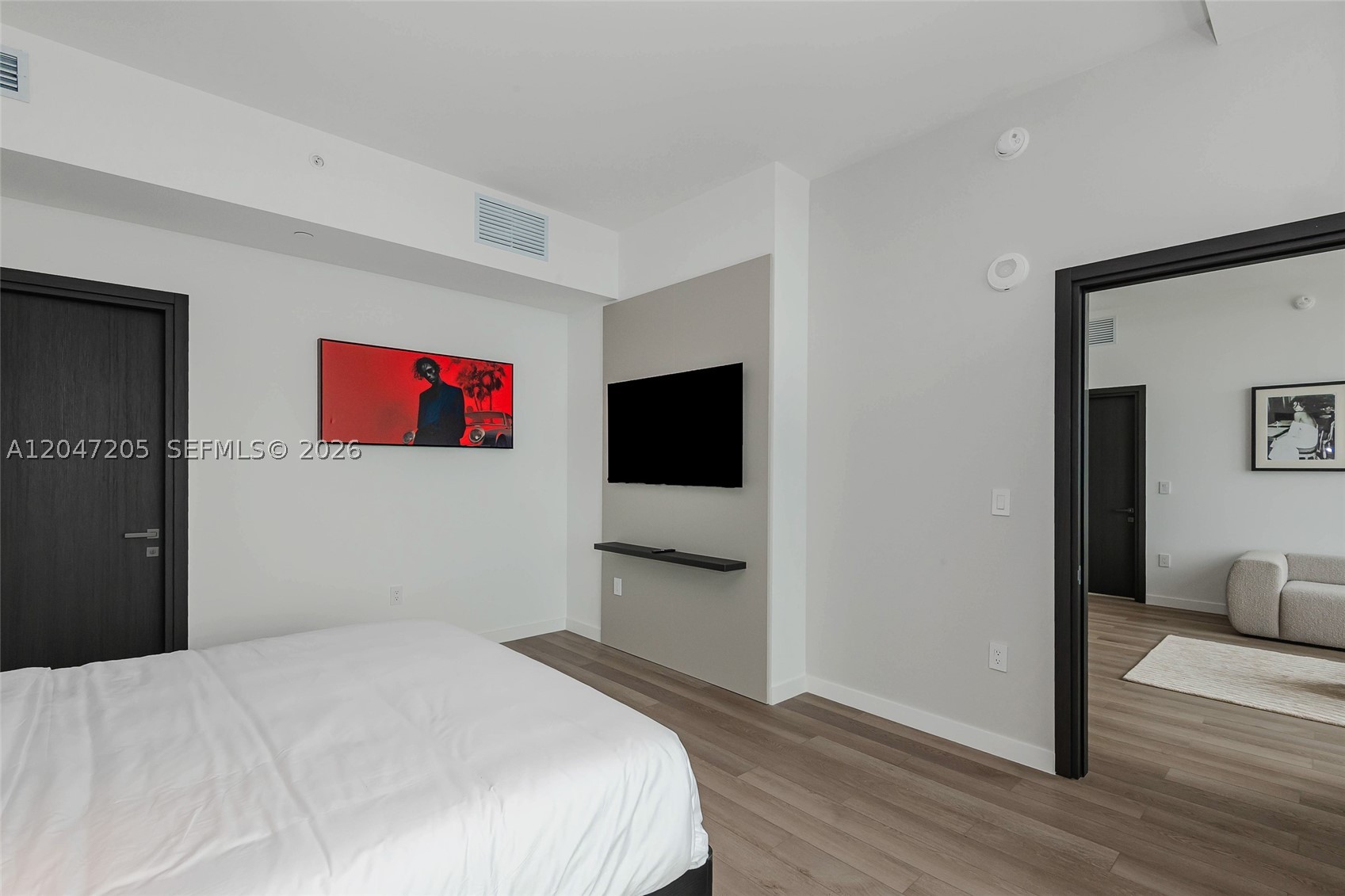 image E11EVEN Hotel & Residences19