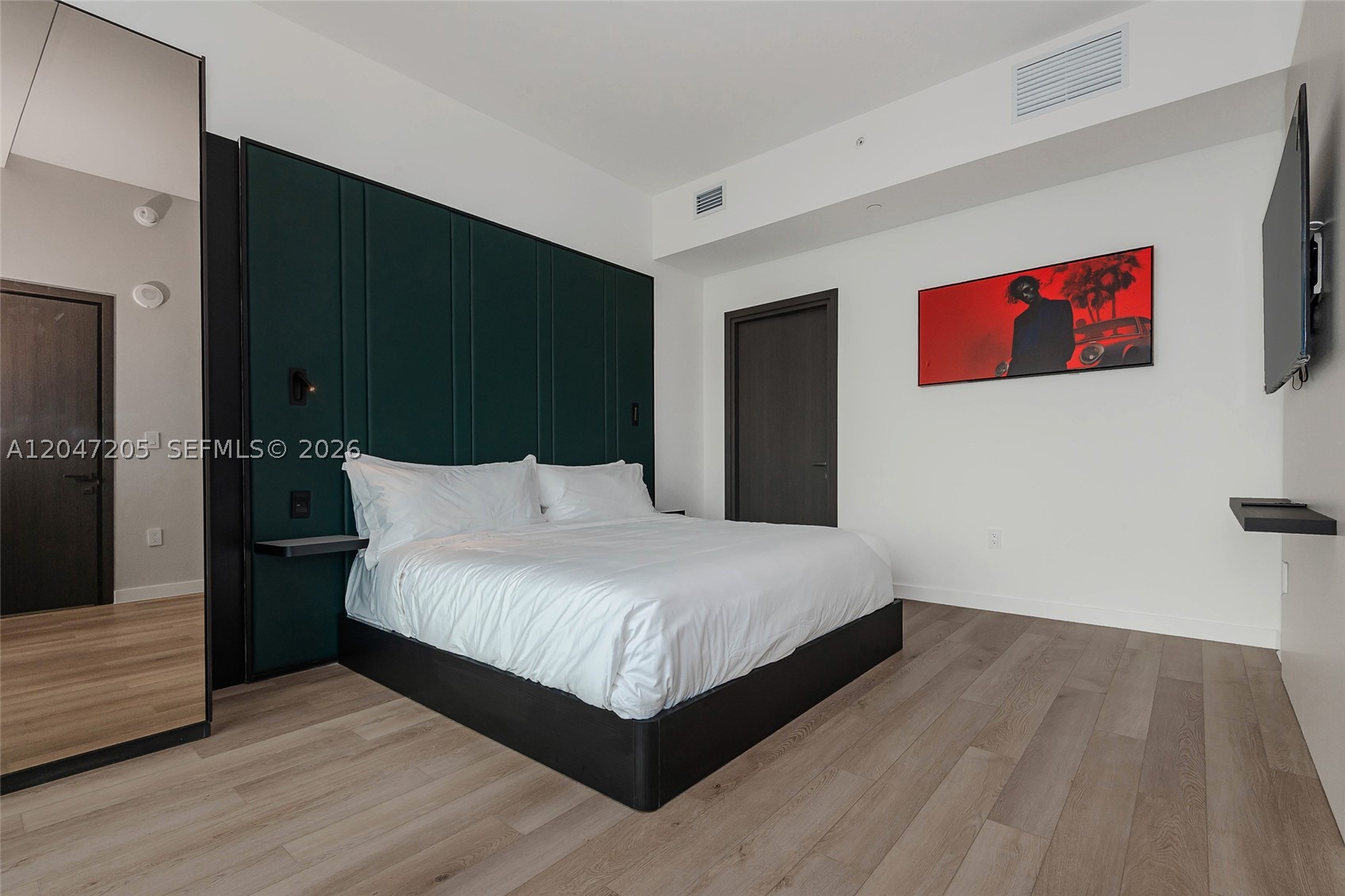 image E11EVEN Hotel & Residences20