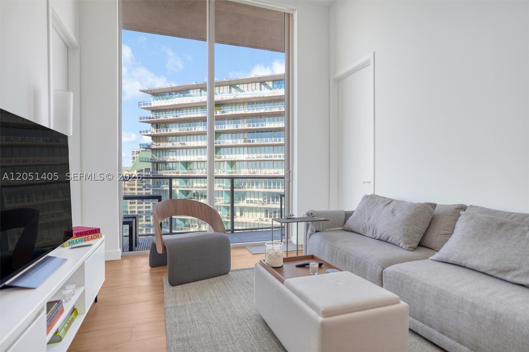 2655 S Bayshore Dr #1805 Miami, FL 33133