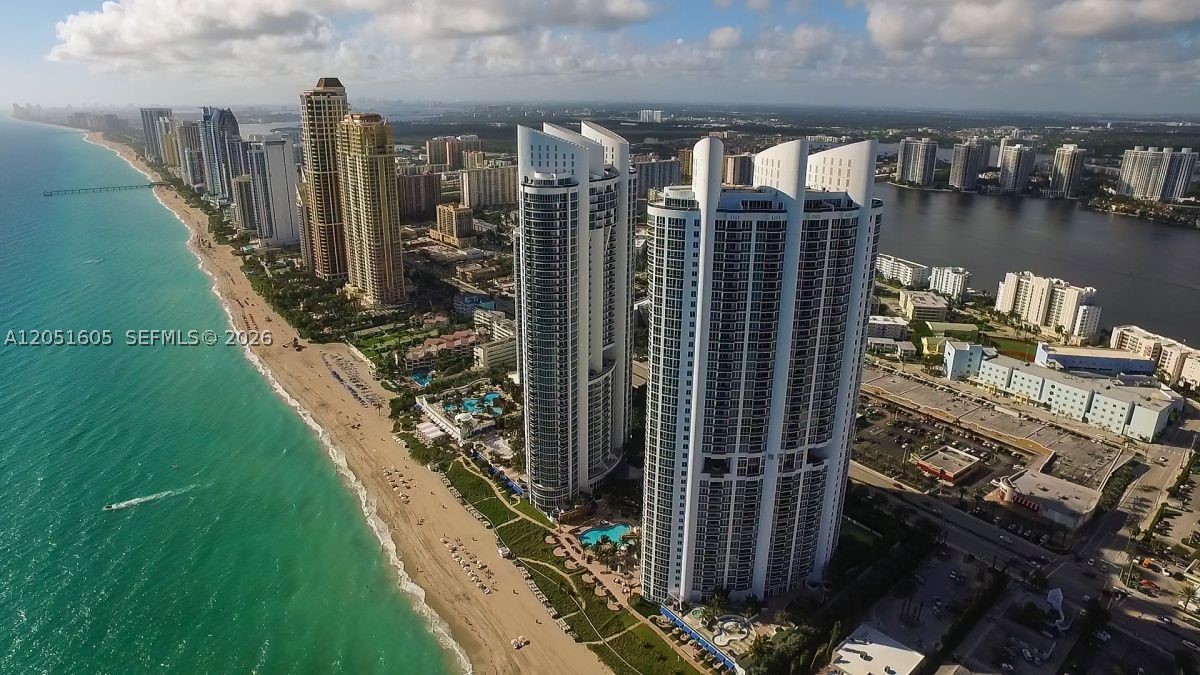 image Trump Royale36