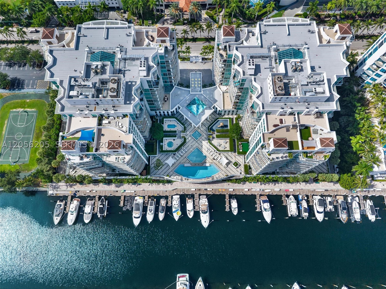 image The Atrium at Aventura21