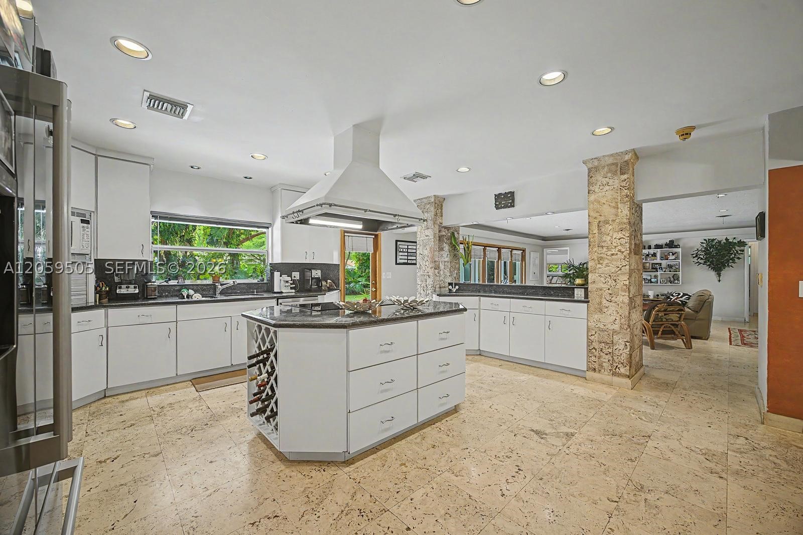 7331 SW 117th Ter Pinecrest, FL 33156