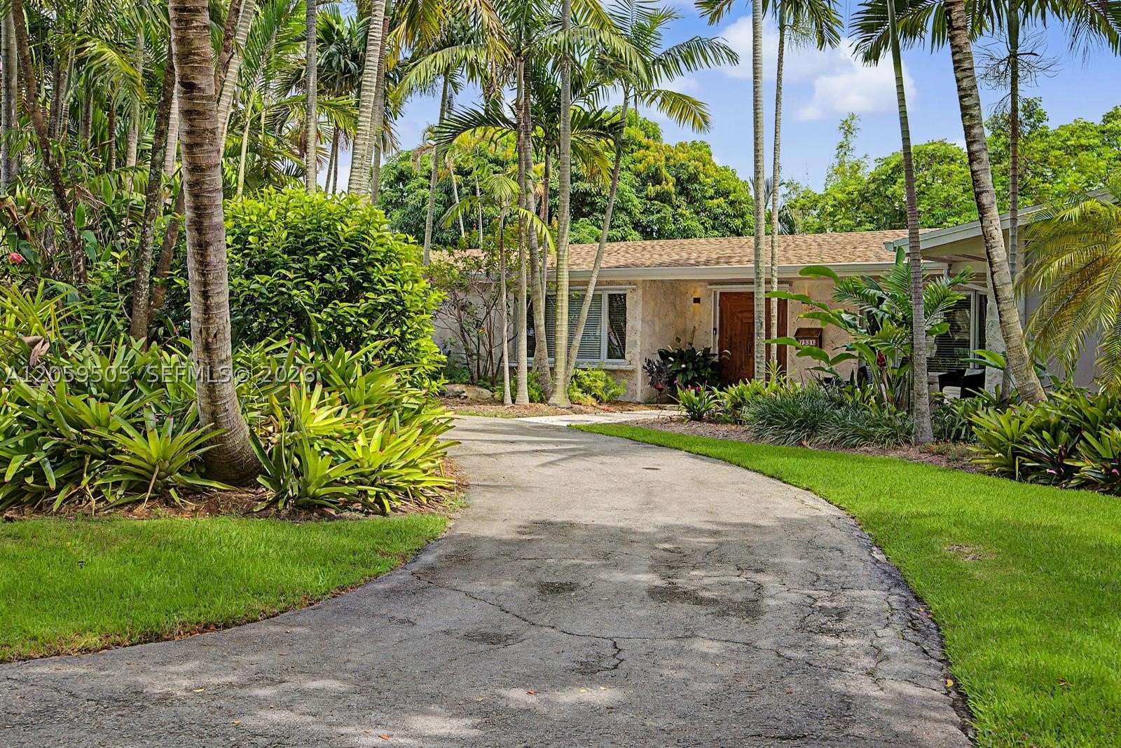 7331 SW 117th Ter Pinecrest, FL 33156