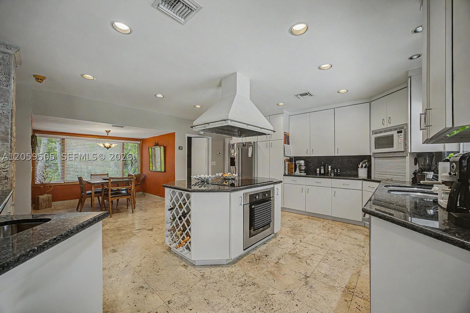 7331 SW 117th Ter Pinecrest, FL 33156