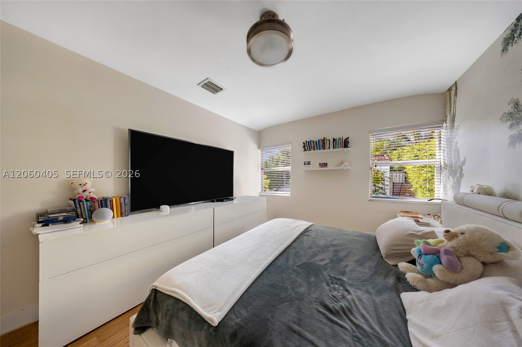 1324 Normandy Dr Miami Beach, FL 33141