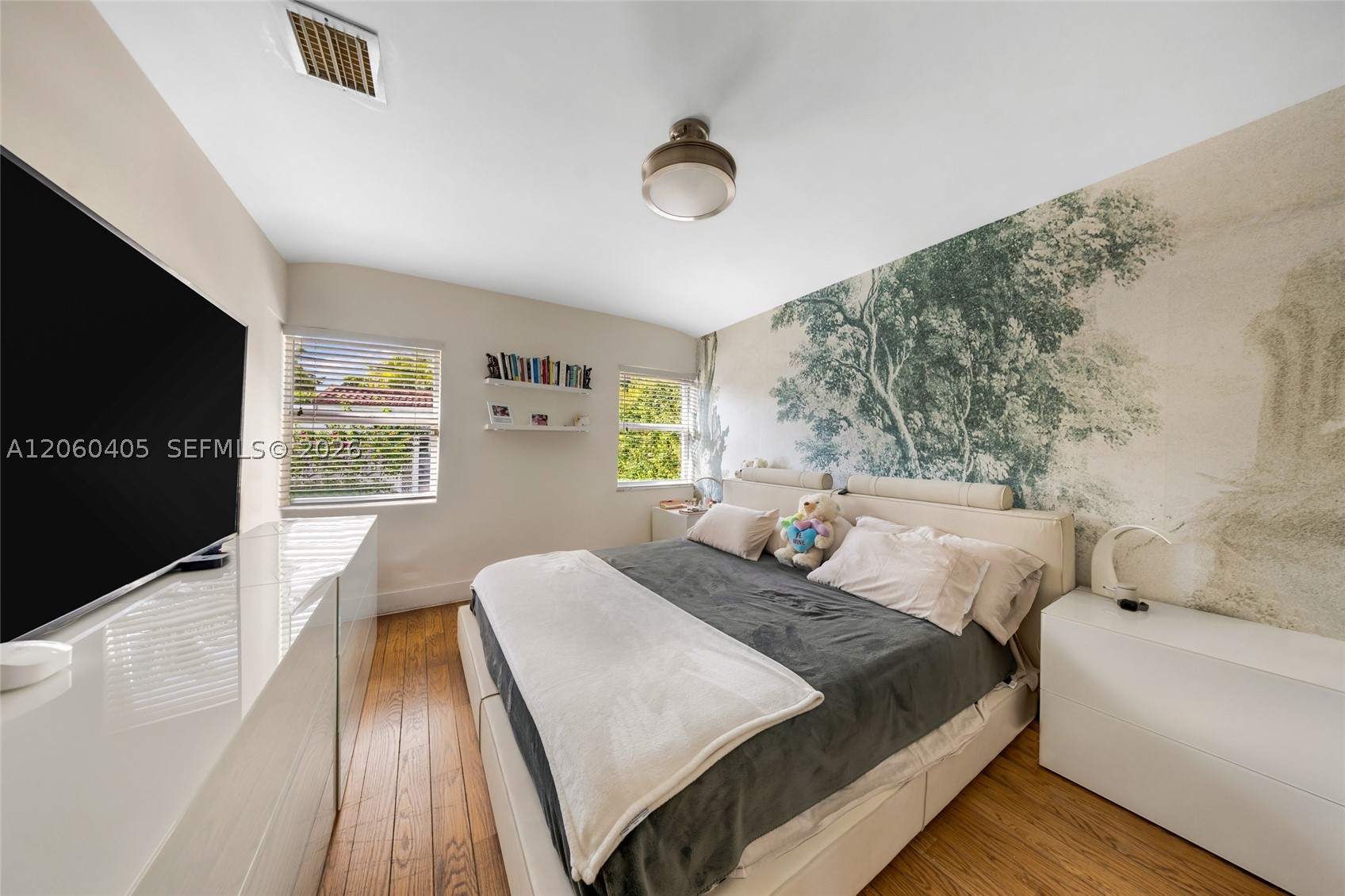 1324 Normandy Dr Miami Beach, FL 33141