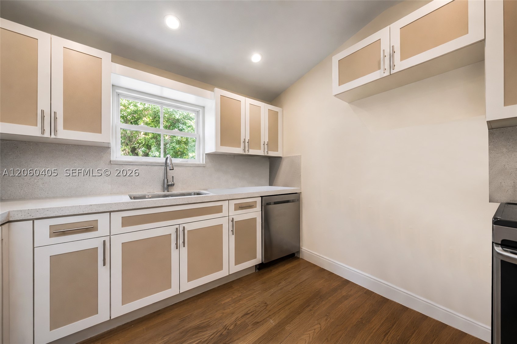 1324 Normandy Dr Miami Beach, FL 33141