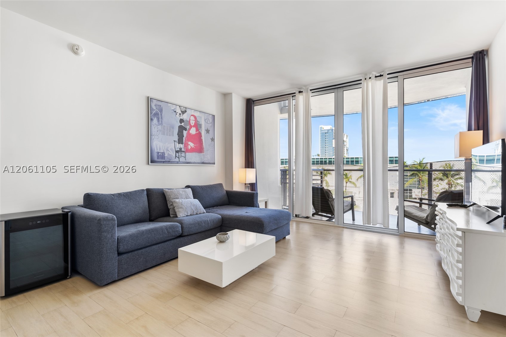 2155 Washington #401