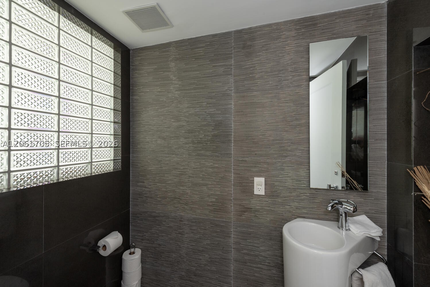 841 19th St Miami Beach, FL 33139
