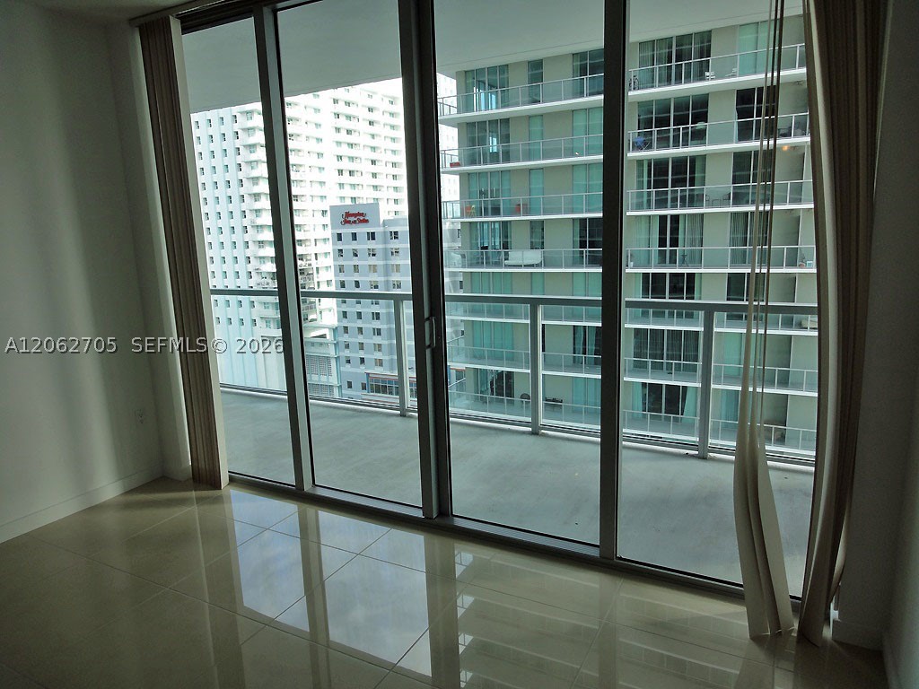 image Axis on Brickell North4
