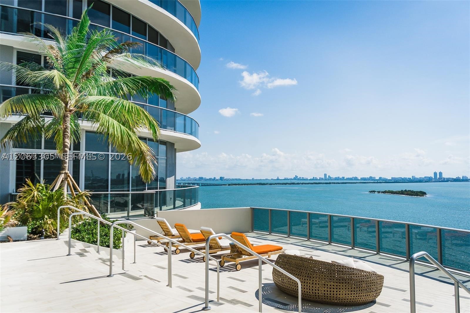 image Aria on the Bay26