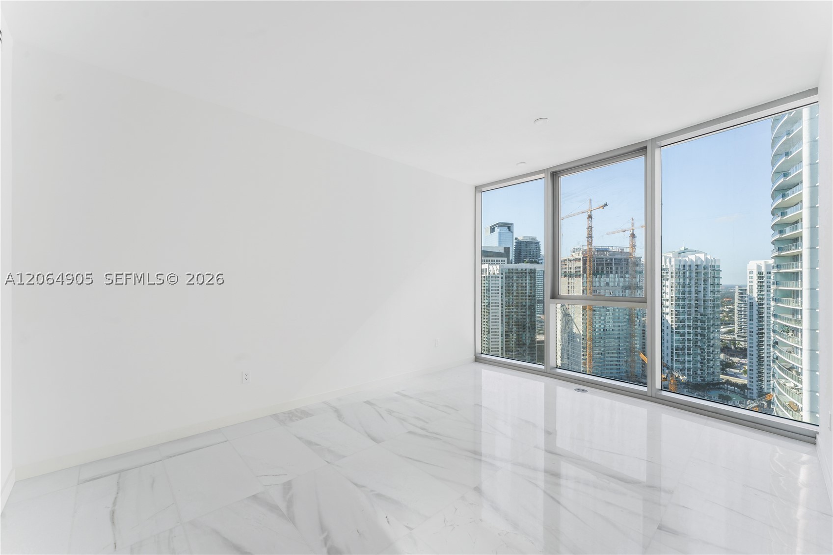 image Aston Martin Residences9