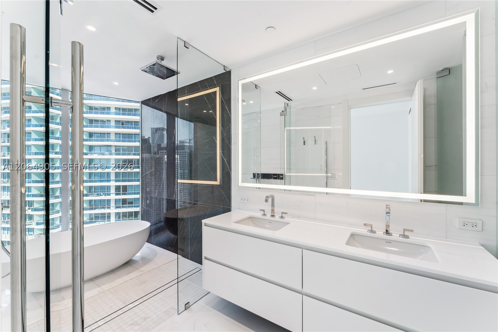 image Aston Martin Residences10