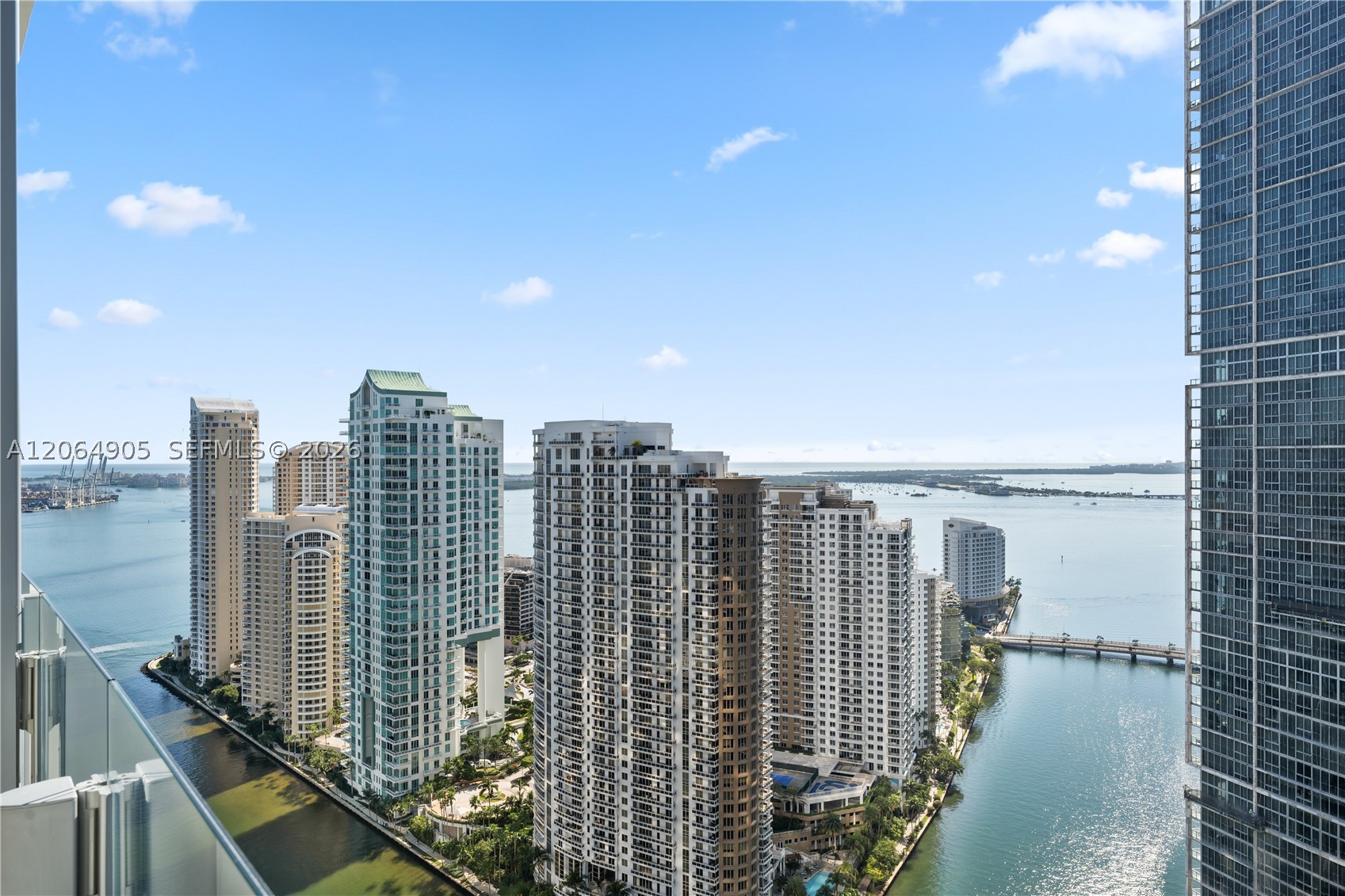 image Aston Martin Residences23