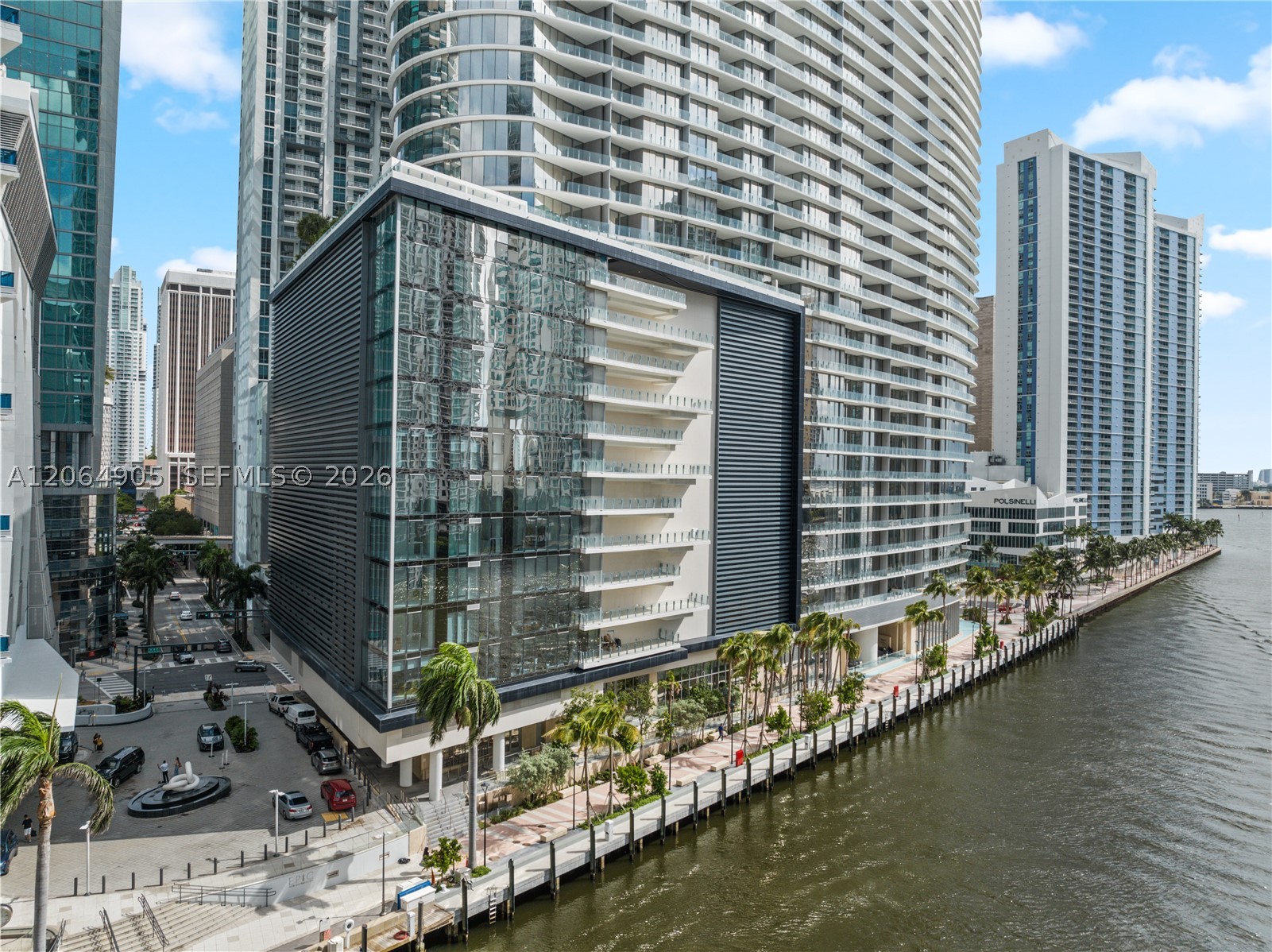 image Aston Martin Residences25
