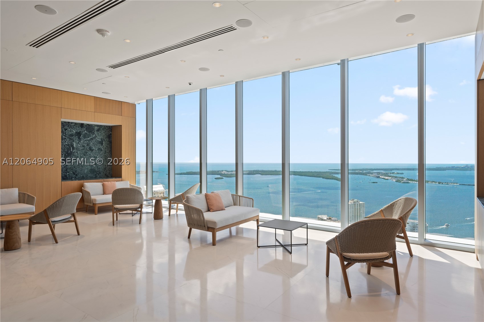 image Aston Martin Residences39