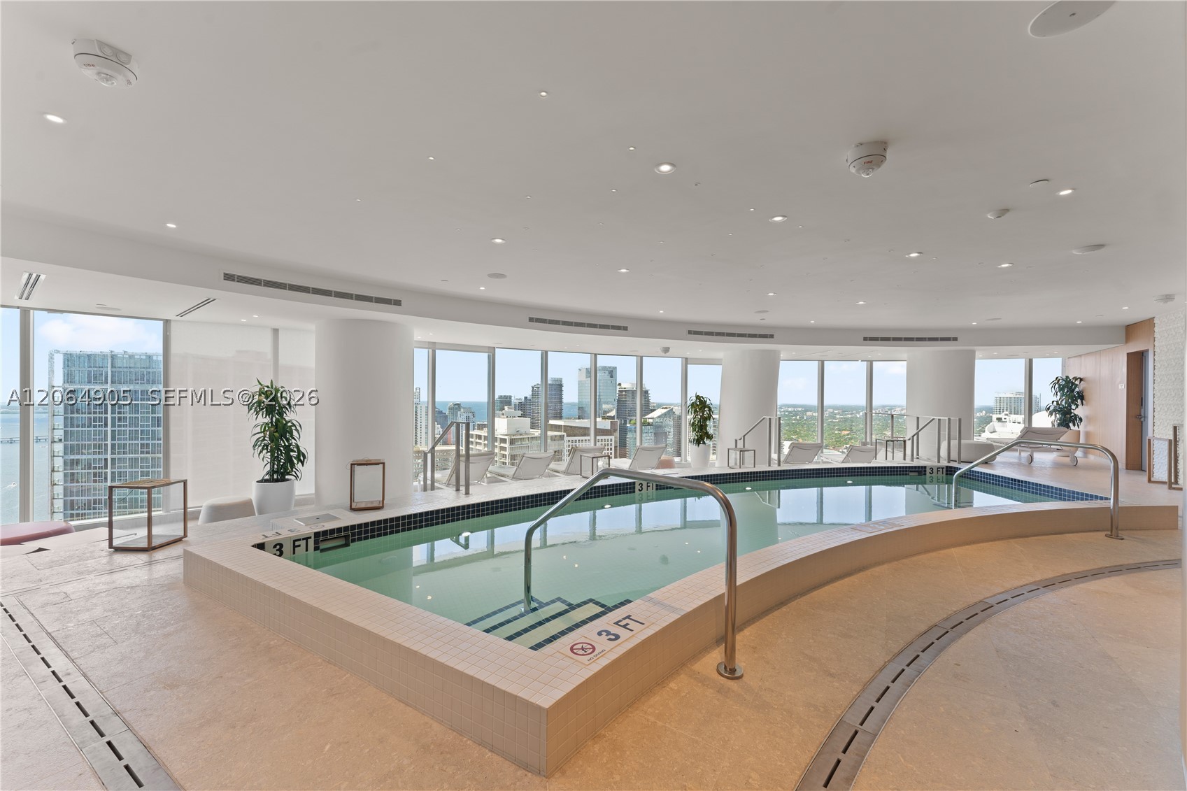 image Aston Martin Residences41