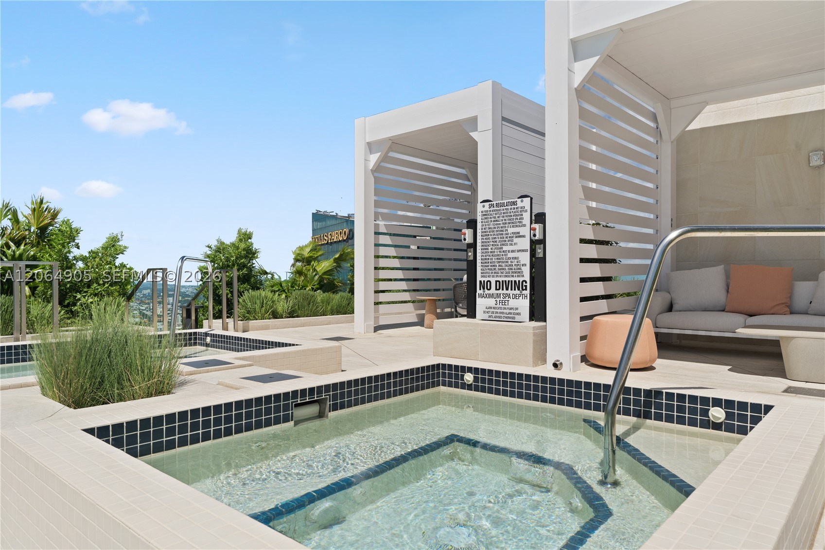 image Aston Martin Residences46