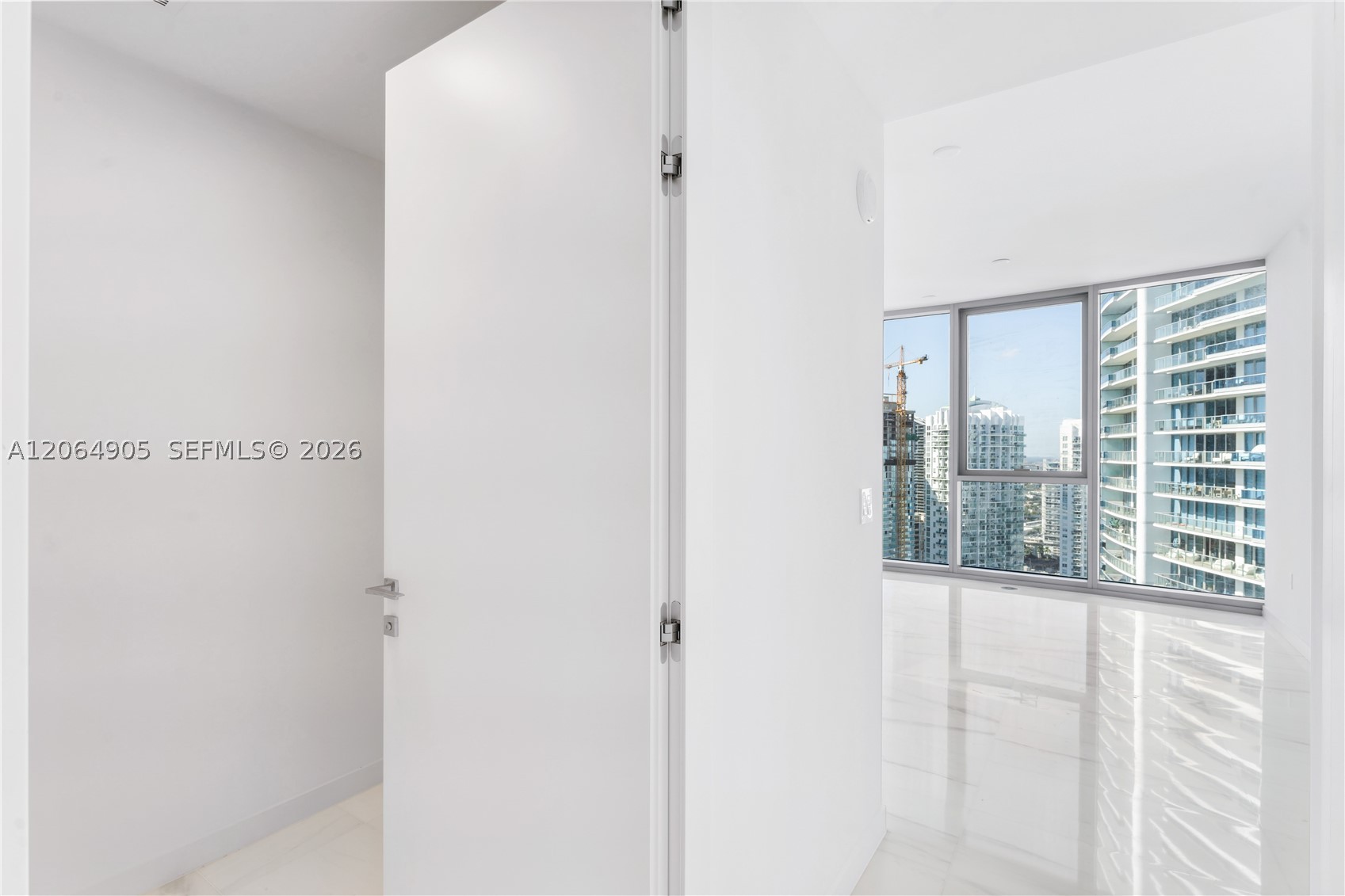 image Aston Martin Residences8