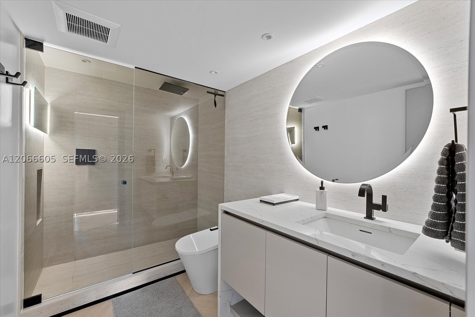 881 Ocean Dr #11H Key Biscayne, FL 33149