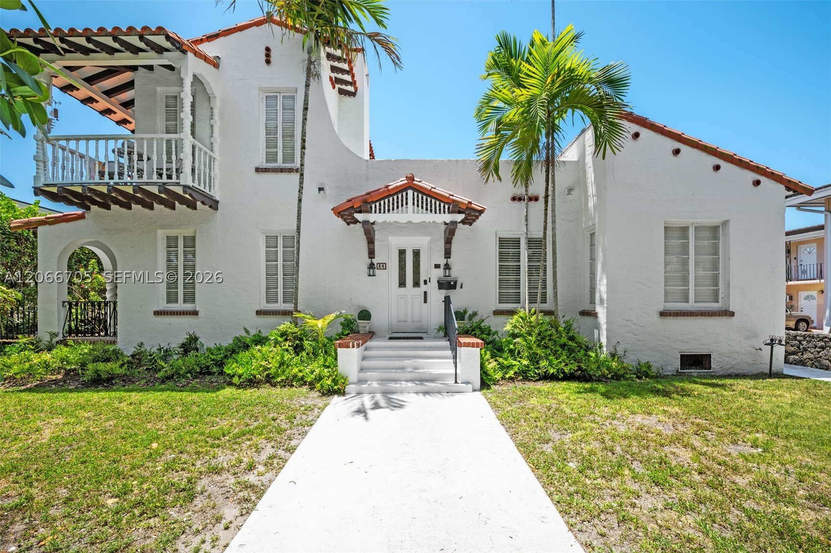36 Phoenetia Ave