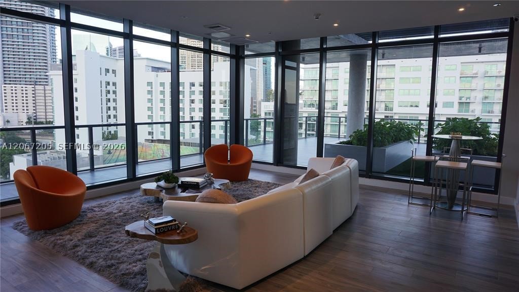 image Cassa Brickell11