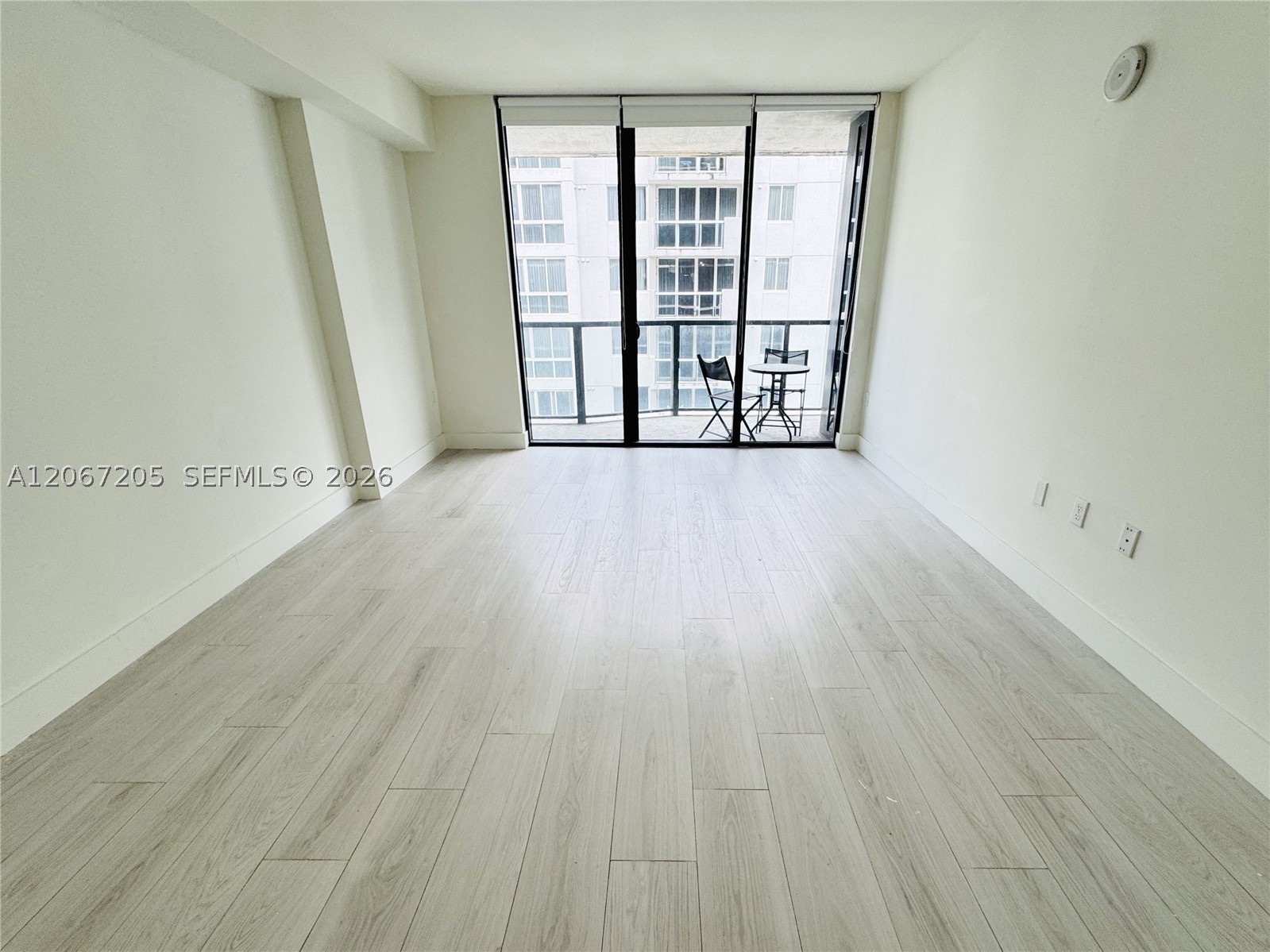 image Cassa Brickell4