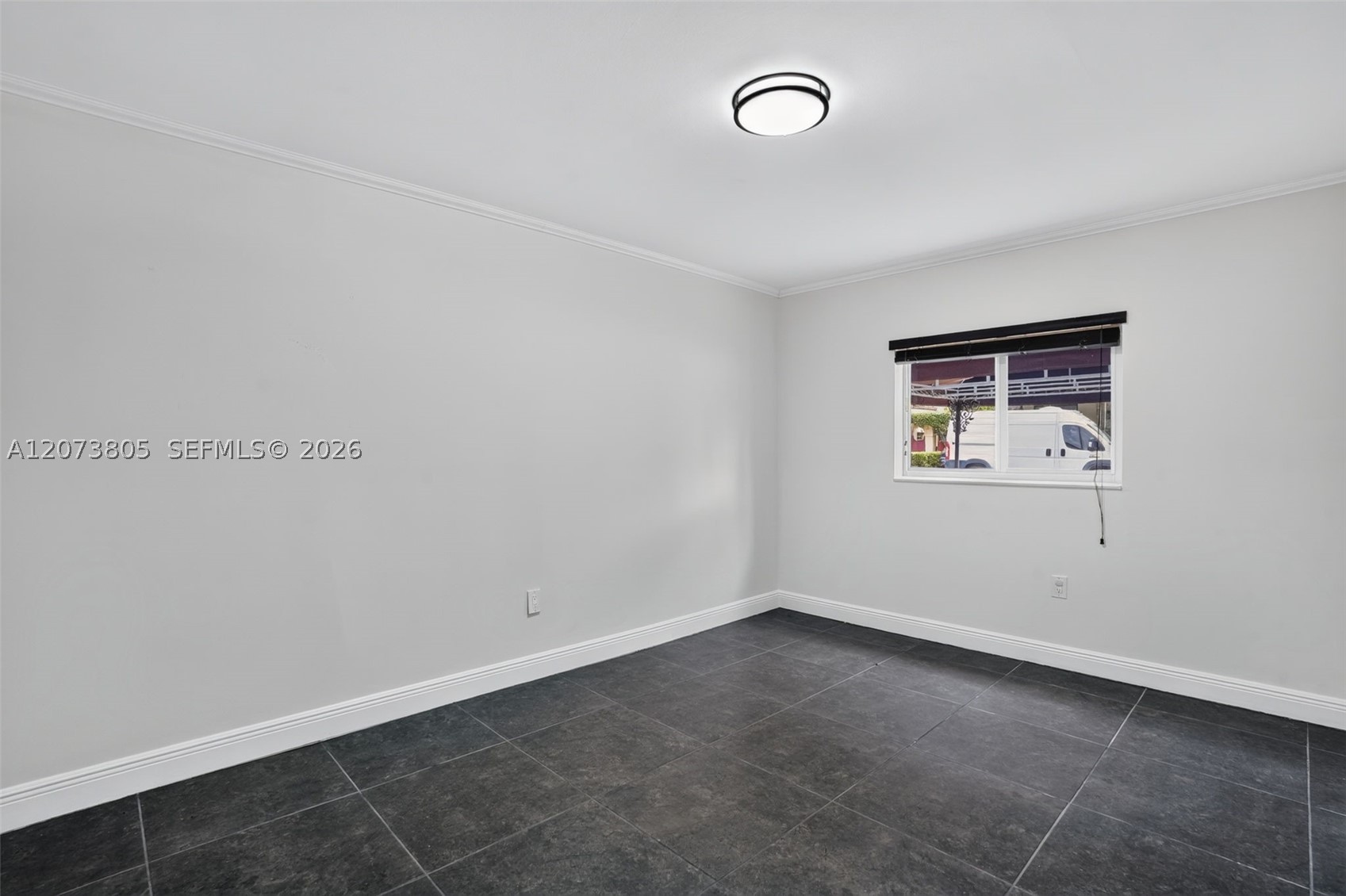 1667 SW 10th St Miami, FL 33135