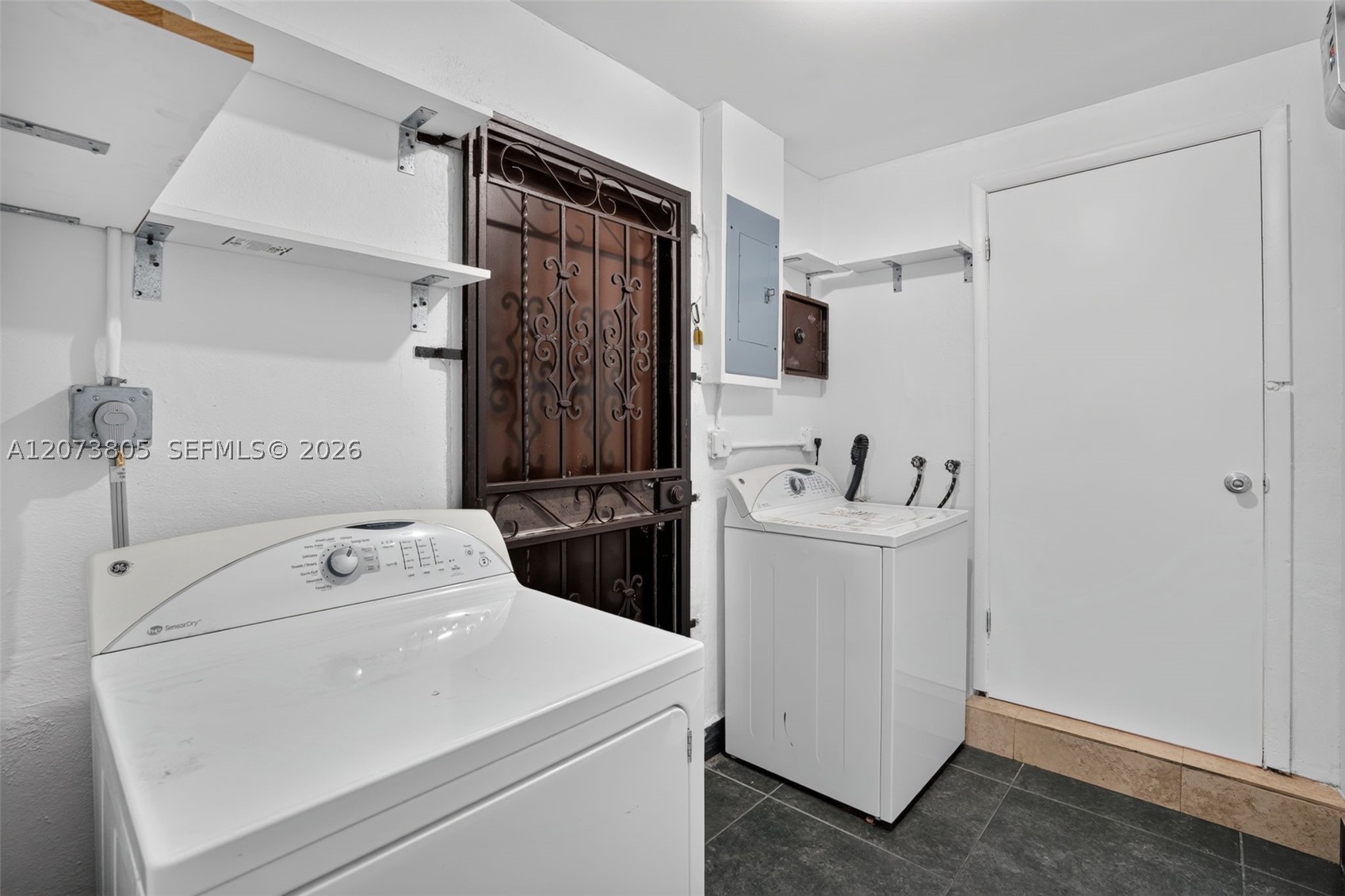 1667 SW 10th St Miami, FL 33135