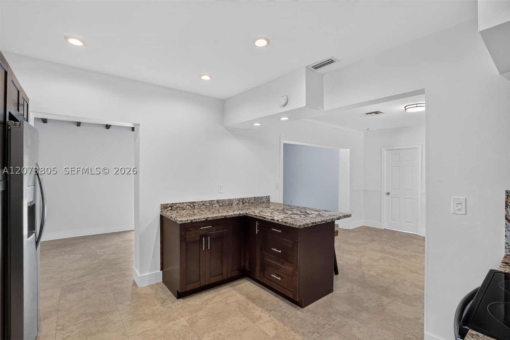 1667 SW 10th St Miami, FL 33135