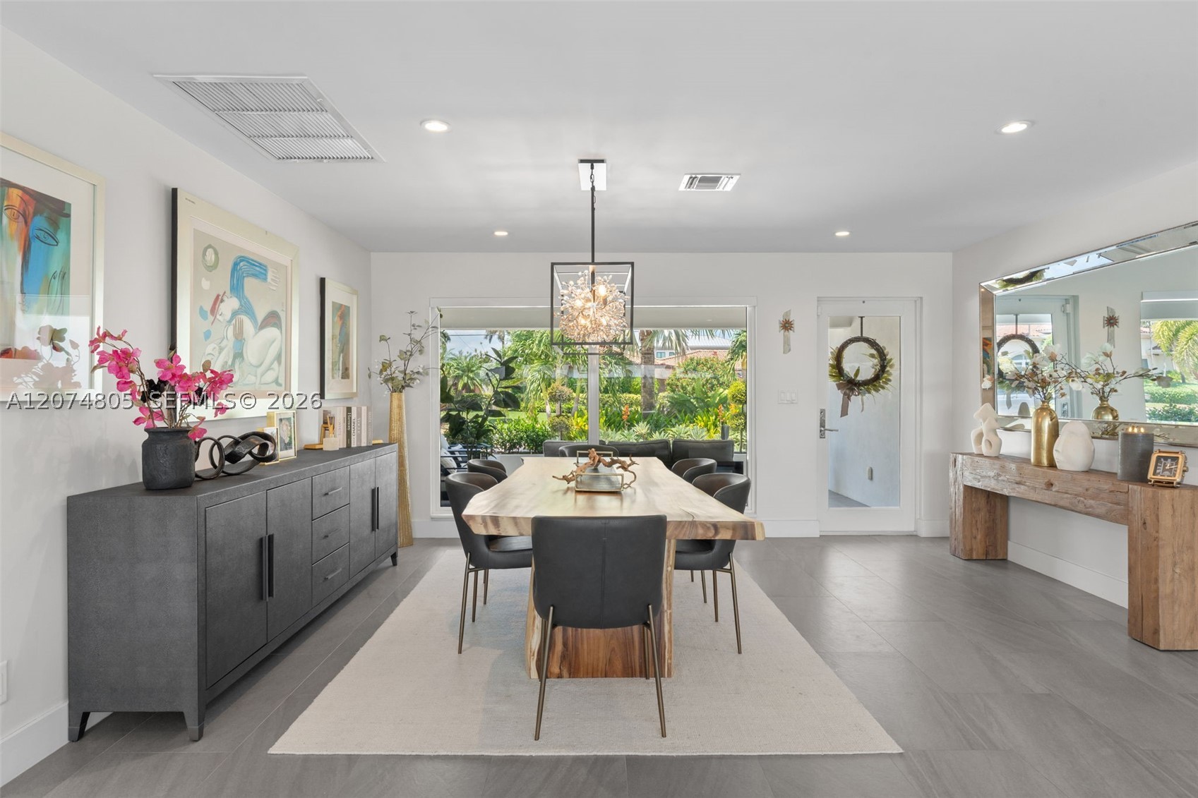 2812 NE 28th St Fort Lauderdale, FL 33306