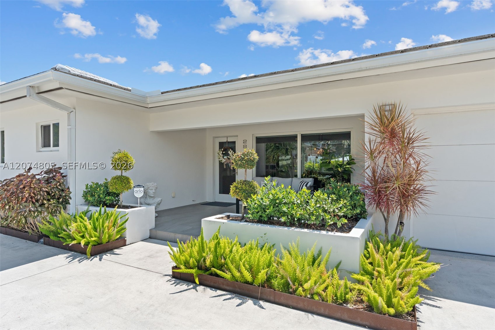 2812 NE 28th St Fort Lauderdale, FL 33306